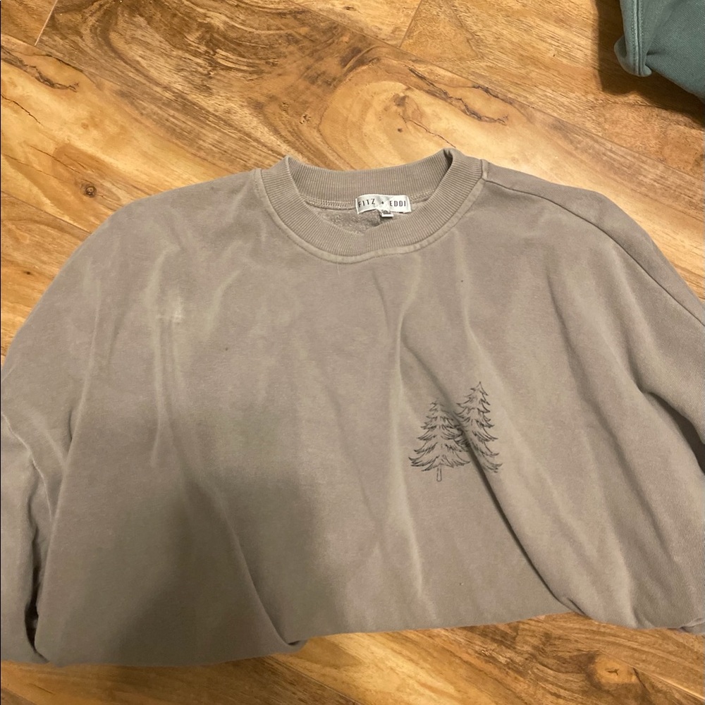 Buckle Crewneck